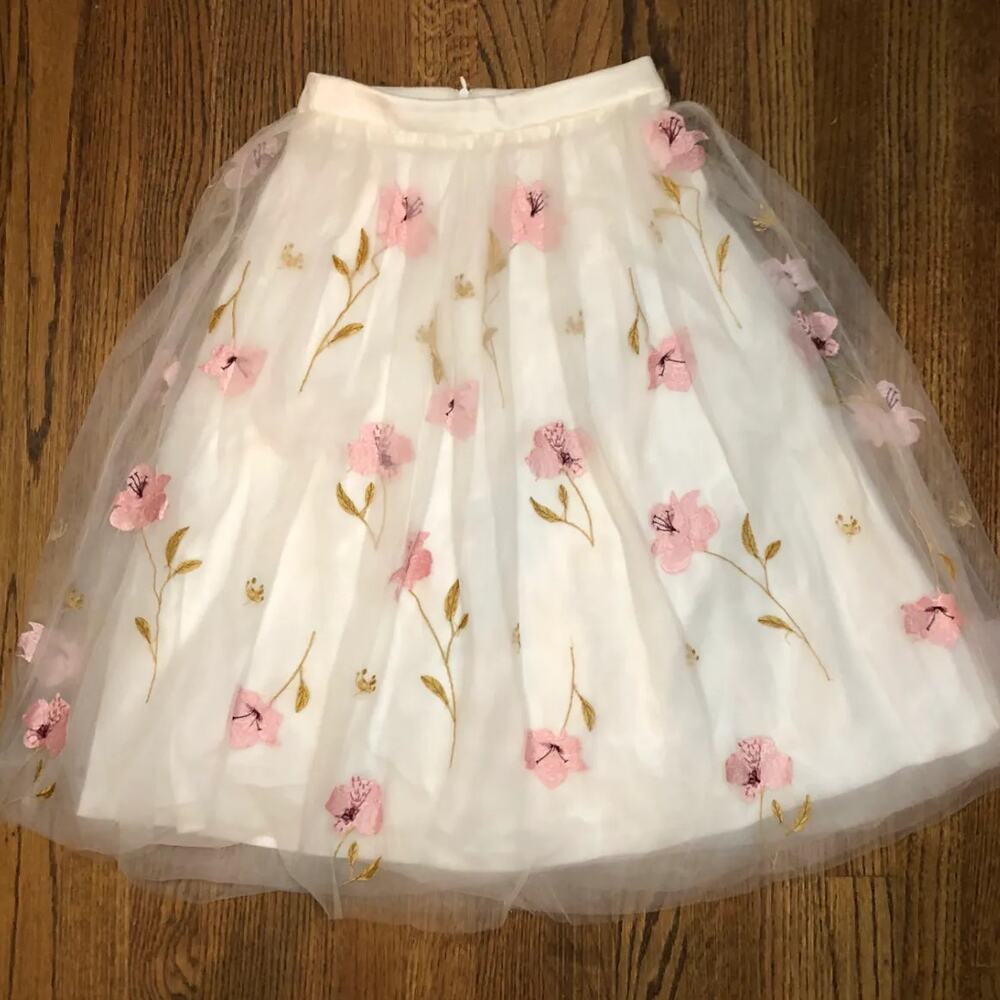 Celebration by Mastio Skirt – Vintage Embroidered Tulle Floral Midi (W2)